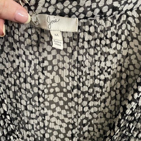 Sheer black and white flowy blouse - Picture 2 of 4